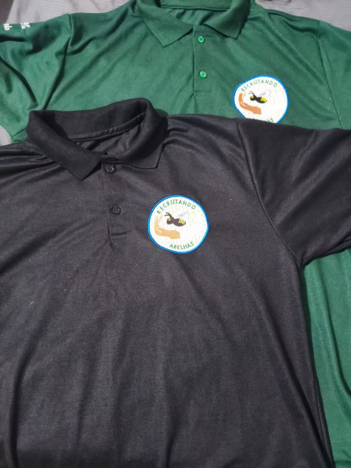 Camiseta polo do Recrutando Abelhas